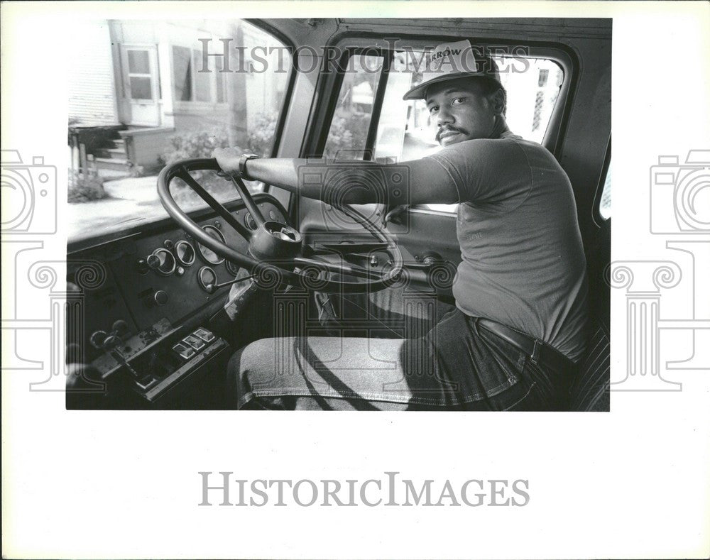 1985 Press Photo Tom Barrow Detroit Mayoral Candidate - Historic Images