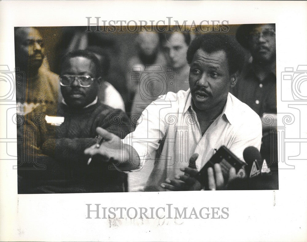 1989 Press Photo Tom Barrow Detroit Mayoral Candidate - Historic Images