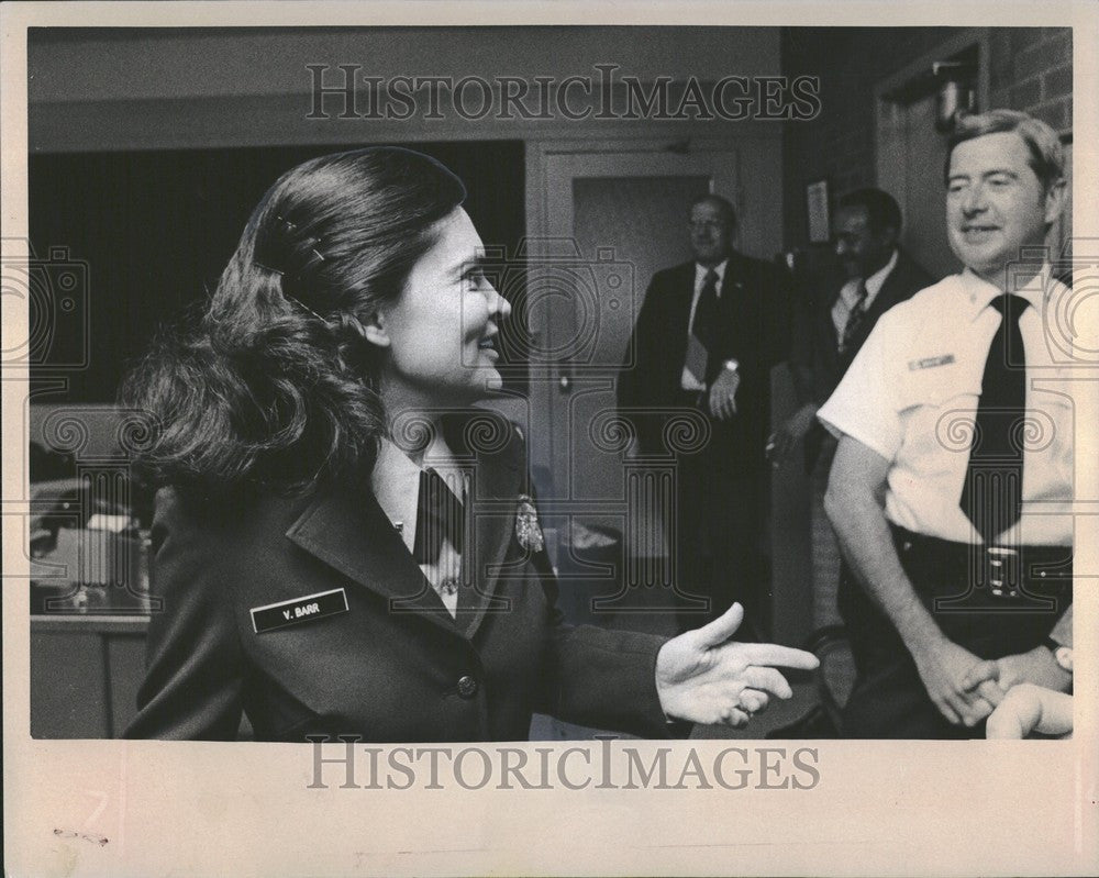 1974 Press Photo Lt. Virginia Barr - Historic Images