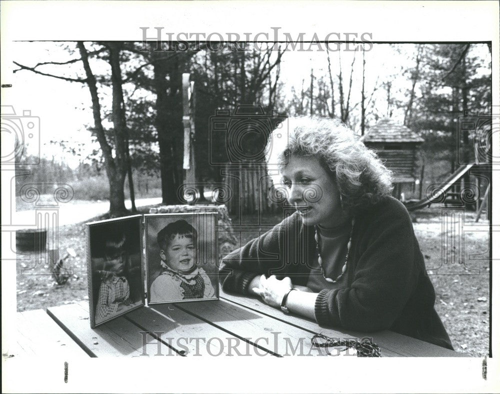 1990 Press Photo Maureen Fischer Little Mary resort ill - Historic Images