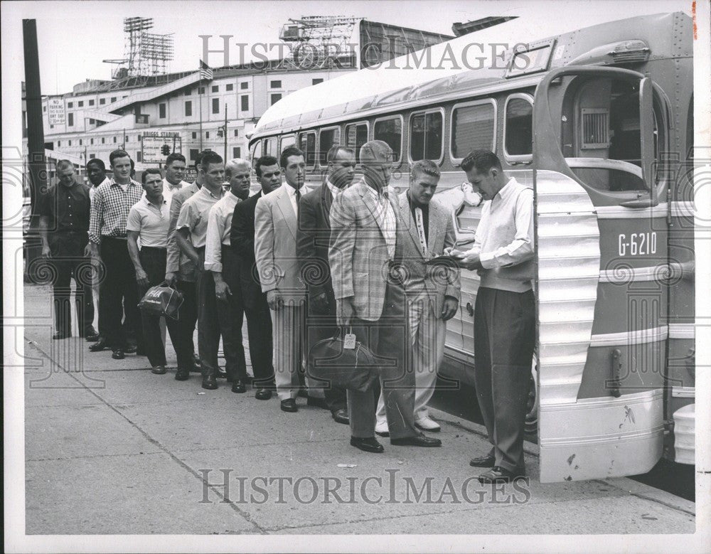 1957 Press Photo Lake Erie Board Members - Historic Images