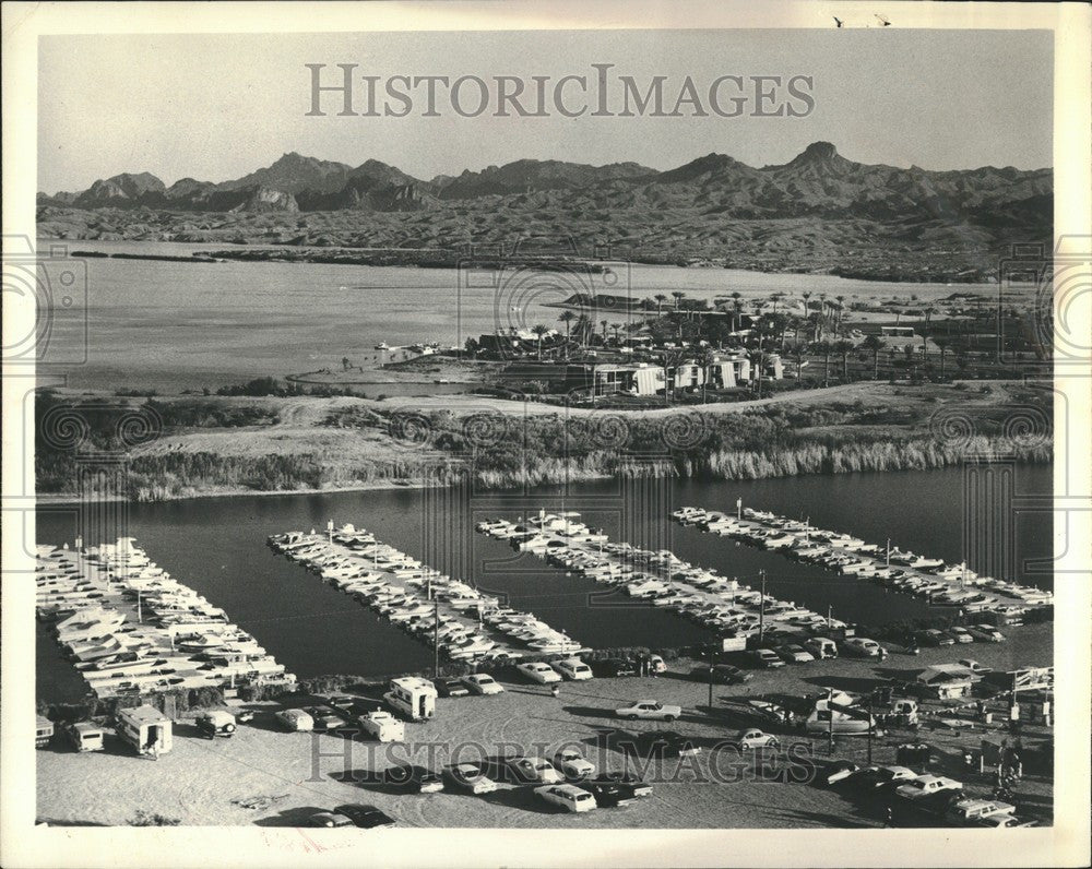 1975 Press Photo Lake Havsau City, Arizona - Historic Images