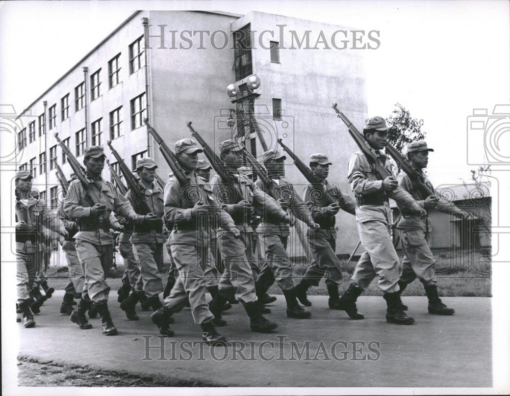 1961 Press Photo Tomoo Maki  Japan military Kurihama - Historic Images