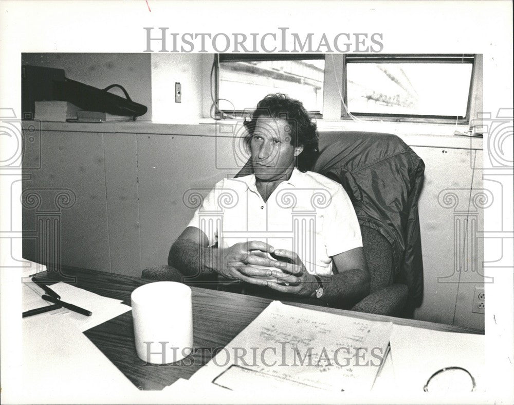 1988 Press Photo Bruce Weigert Paltrow - Historic Images