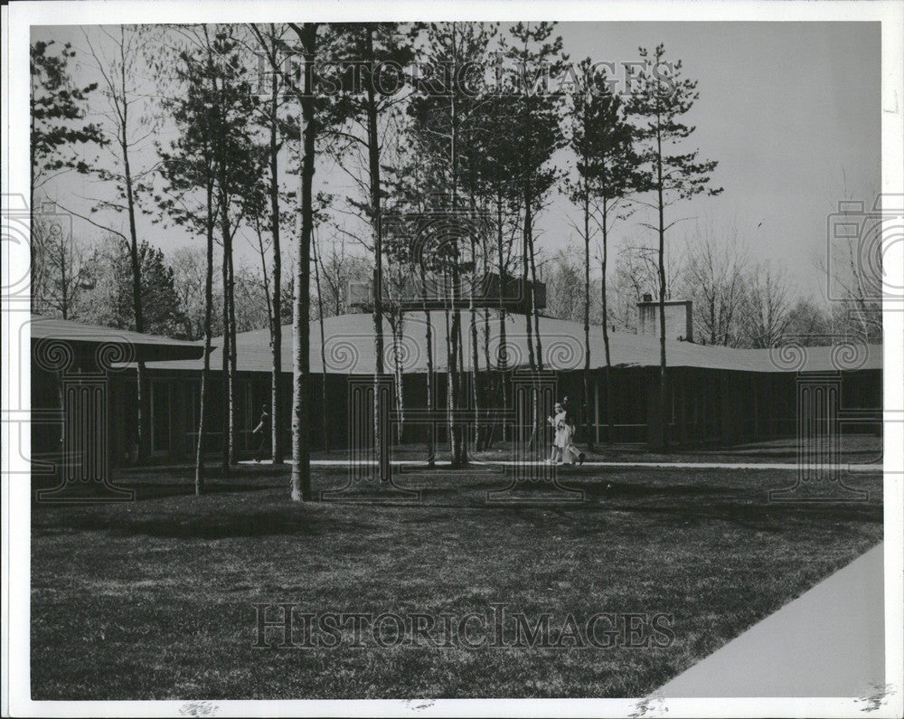 1967 Press Photo Northwood Institute, Alma, Michigan - Historic Images