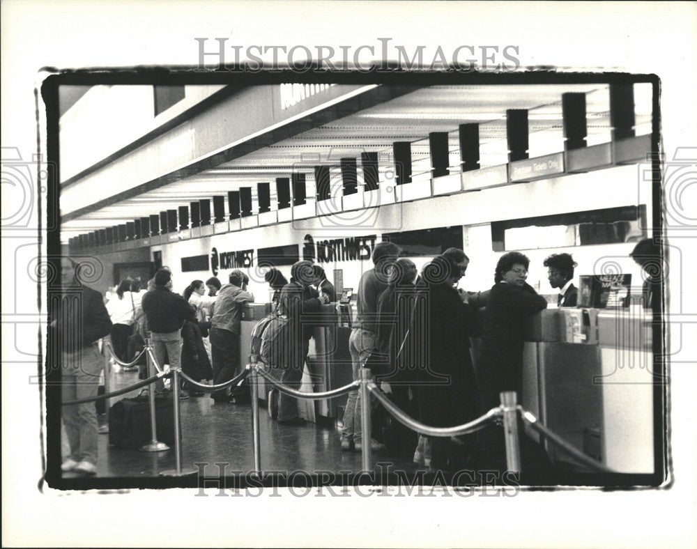 1988 Press Photo Northwest Airlines terminal flight - Historic Images