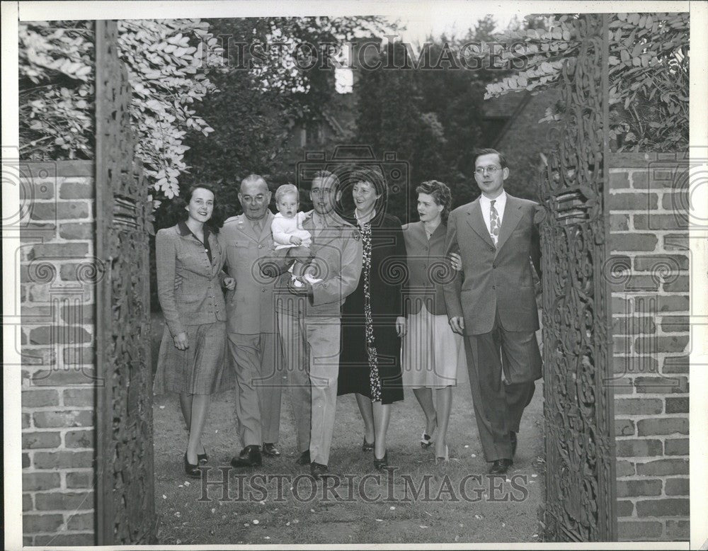 1942 Press Photo Newberry Clan - Historic Images