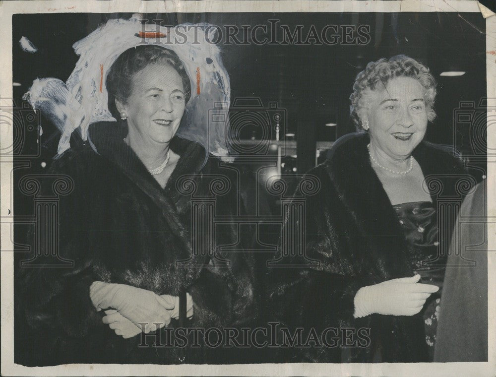 1957 Press Photo Mrs Phelps Newberry Mrs Allan Shelden - Historic Images