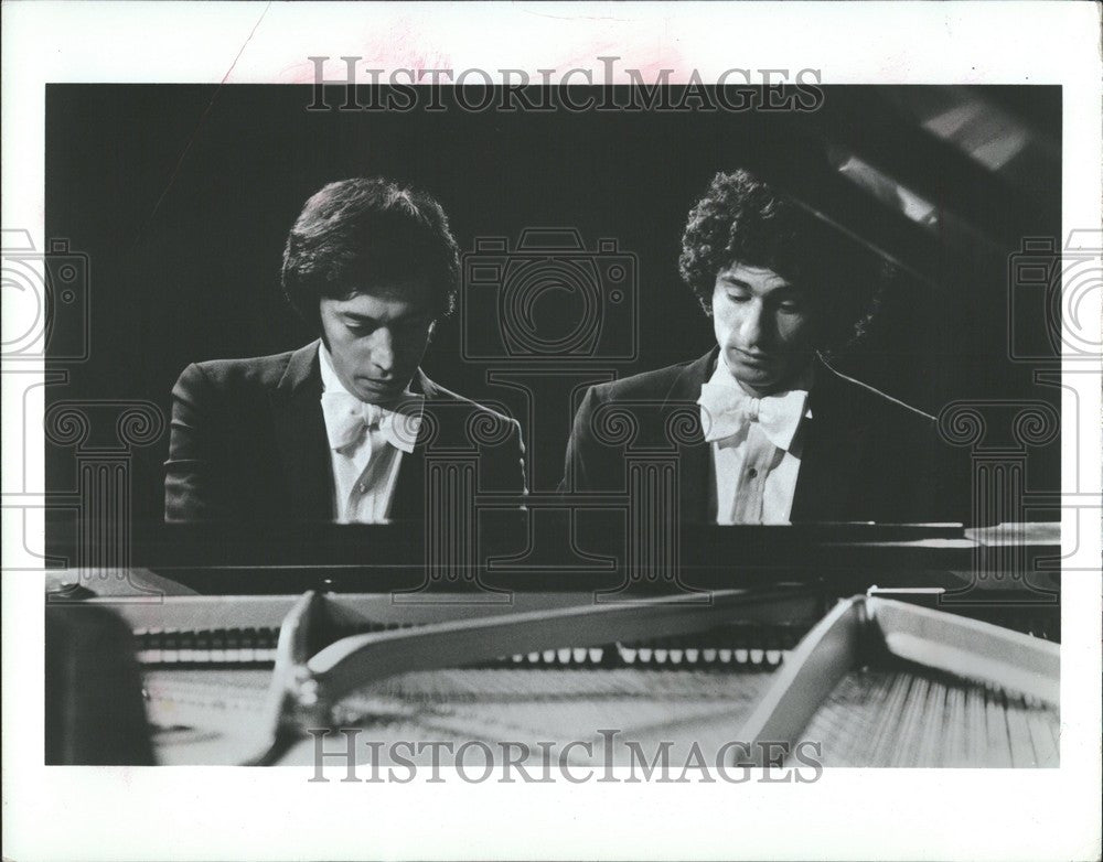 1986 Press Photo Joseph Paratore Pianist - Historic Images
