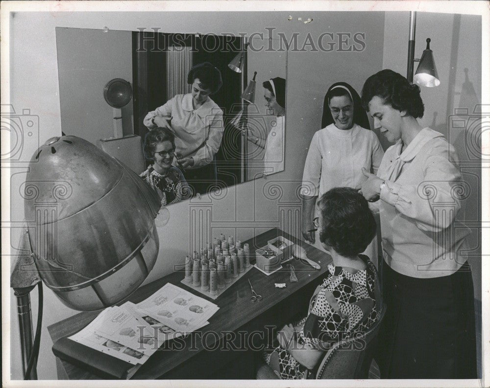 1970 Press Photo Sister Diane - Historic Images