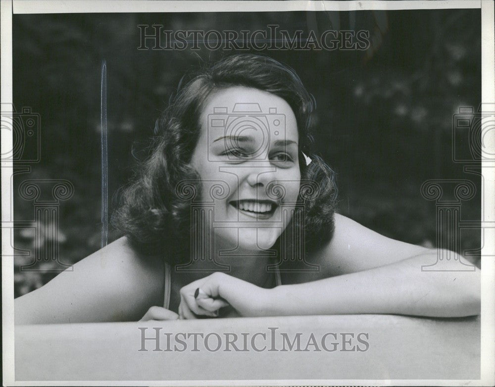 1942 Press Photo Christina Newberry - Historic Images