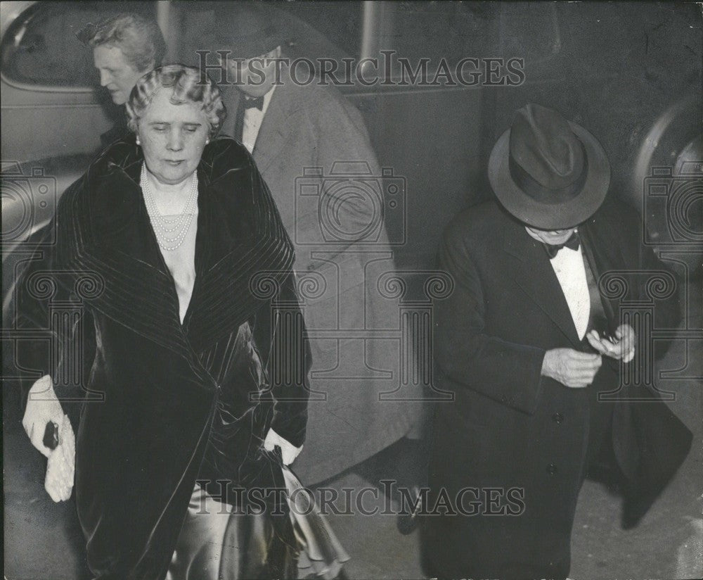 1936 Press Photo john newberrry opera ball - Historic Images