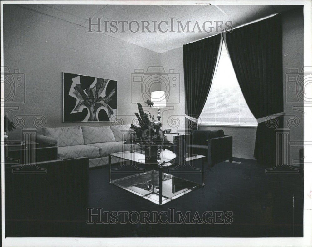 1970 Press Photo Attorney Edward Bell&#39;s office room - Historic Images