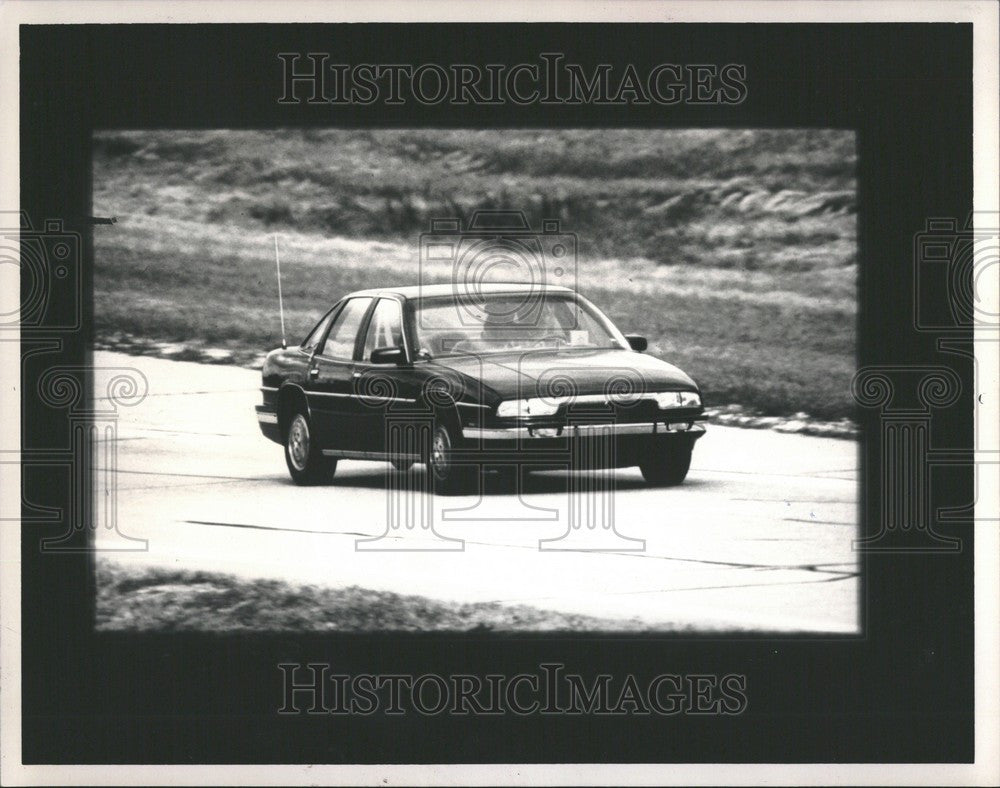 1989 Press Photo Buick Automobiles Regal - Historic Images