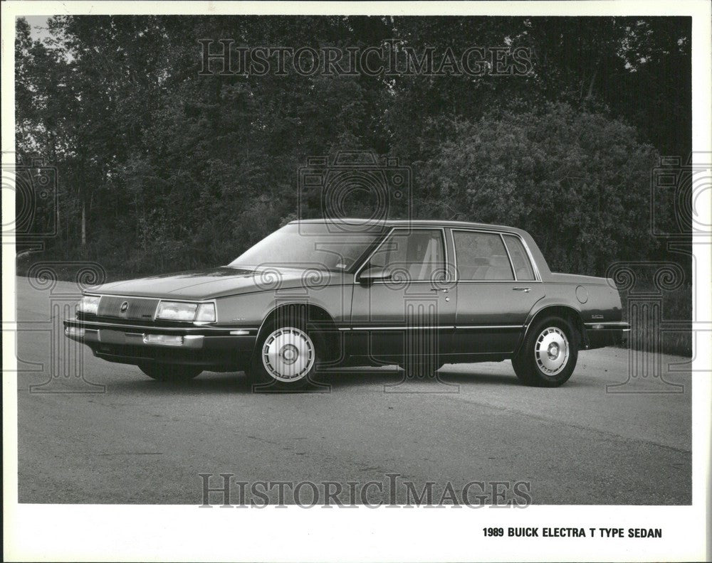 1988 Press Photo BUICK ELECTRA T TYPE SEDAN - Historic Images
