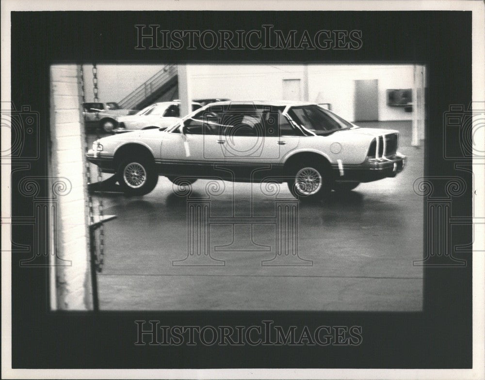 1989 Press Photo Oldsmobile Cutlass Supreme - Historic Images