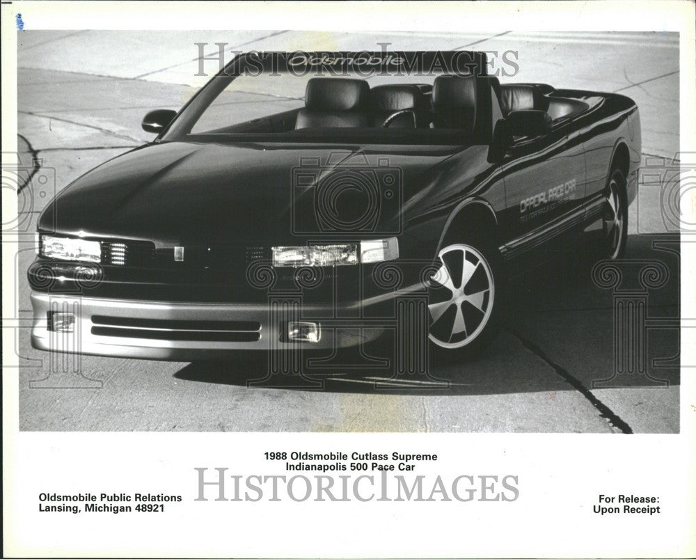 1987 Press Photo 1988 Oldsmobile Cutlass Supreme Auto - Historic Images