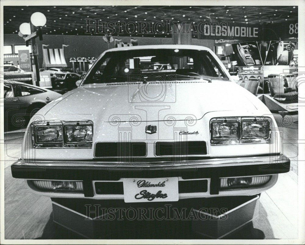 1975 Press Photo Oldsmobile 1970s General Motors car - Historic Images