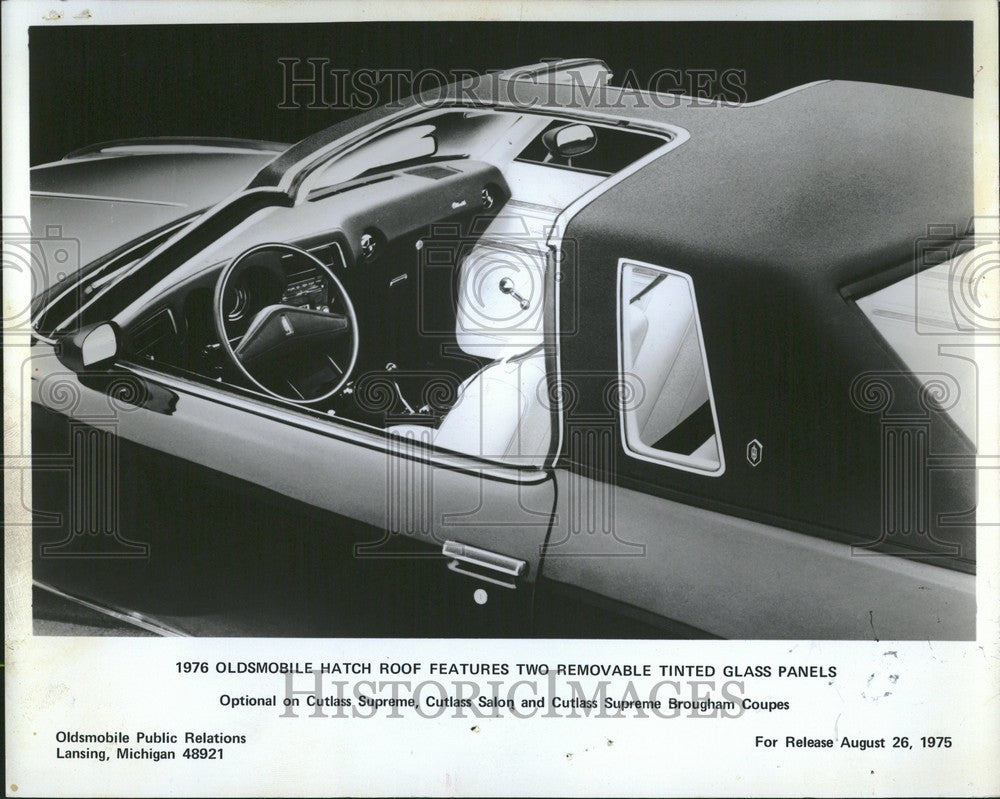 1975 Press Photo 1976 Oldsmobile hatch roof Coupes - Historic Images