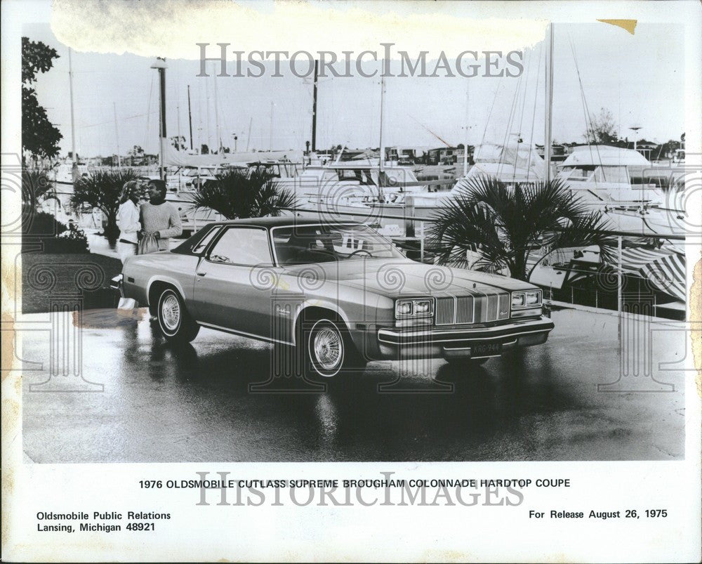 1975 Press Photo 1976 Oldsmobile Cutlass Supreme Auto - Historic Images