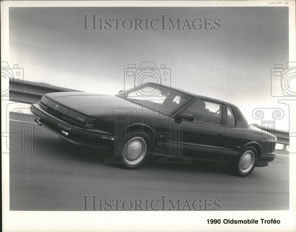 1989 Press Photo Oldsmobile Trofeo - Historic Images
