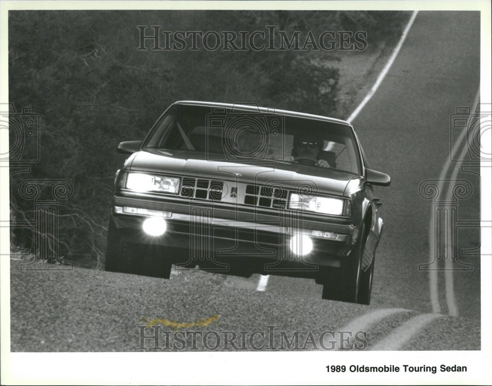 Press Photo Oldsmobile Touring Sedan - Historic Images