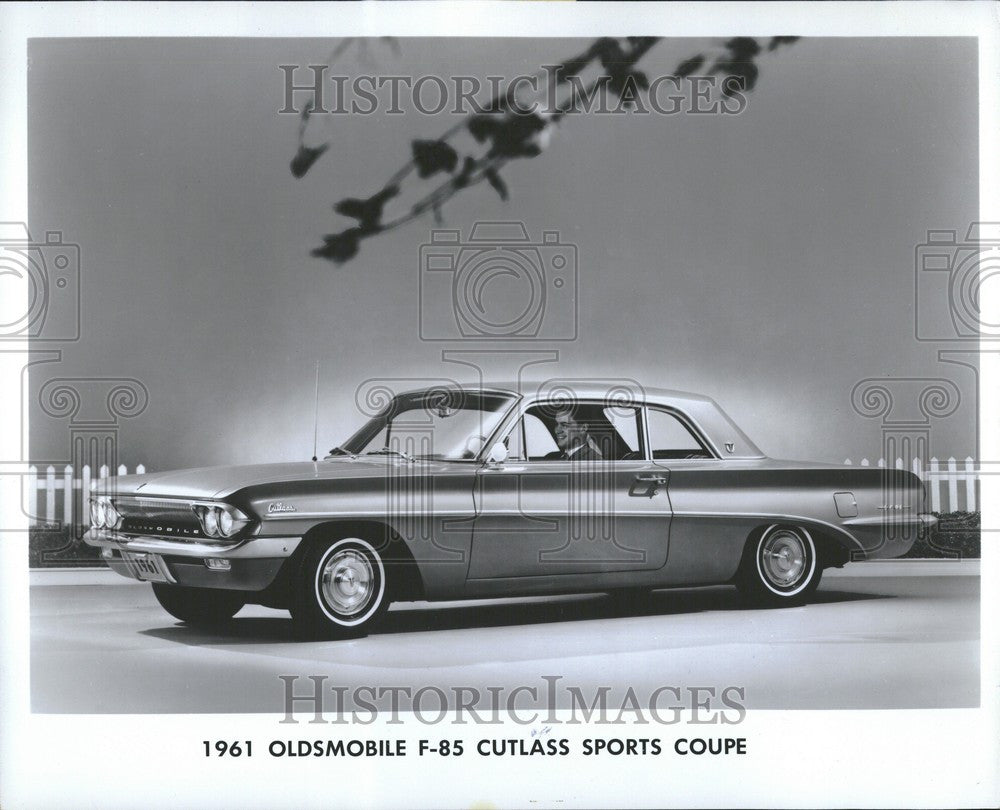 1961 oldsmobile hot sale cutlass