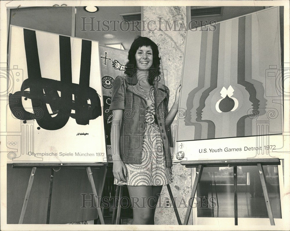 1972 Press Photo Olympics stewardess - Historic Images