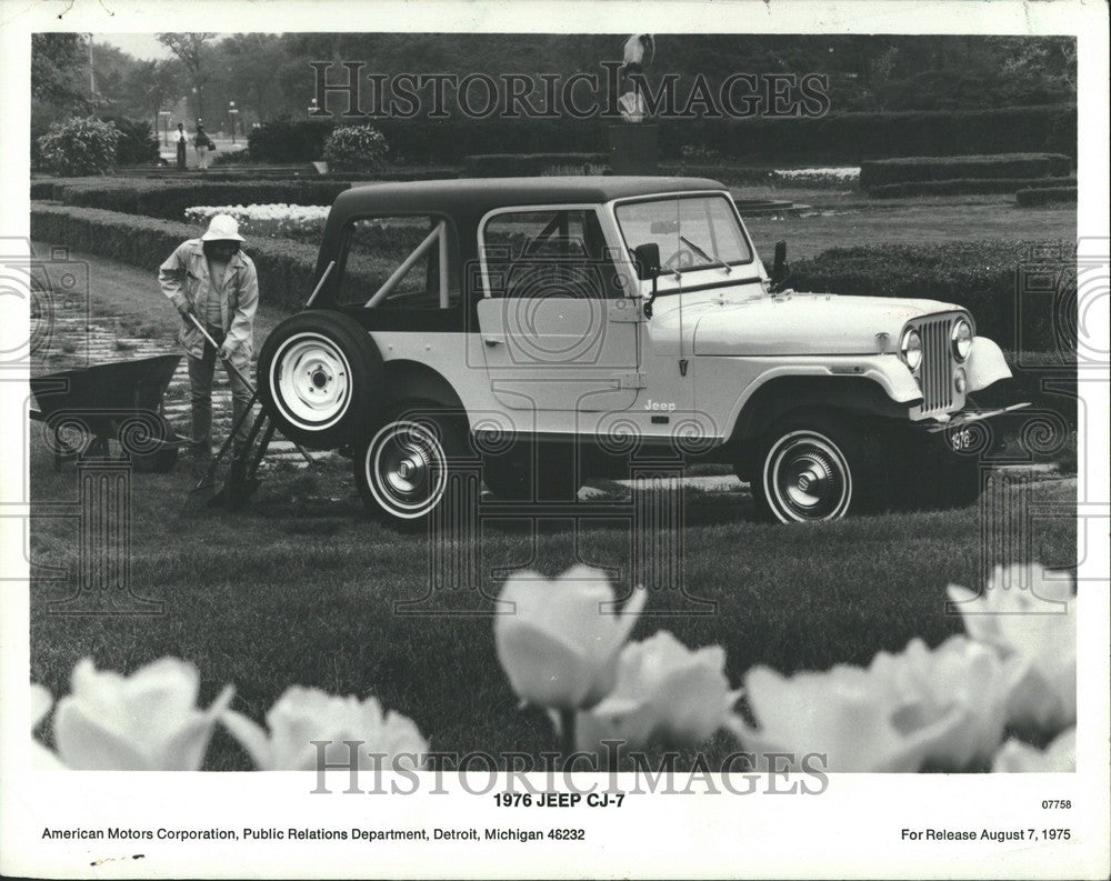 1975 Press Photo American Motors 1976 Jeep CJ-7 Auto - Historic Images