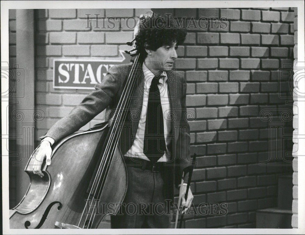 1977 Press Photo Paul Sand Actor Tony Award Winner - Historic Images