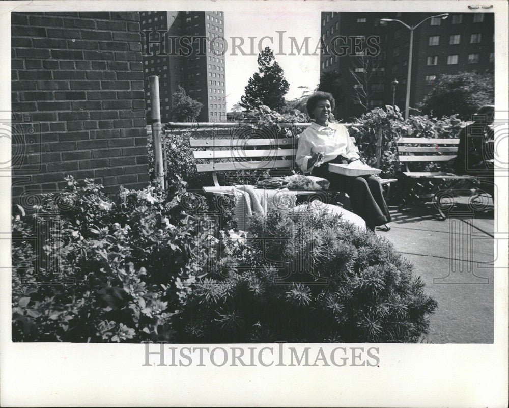 1974 Press Photo Edward Jeffries Housing Project - Historic Images