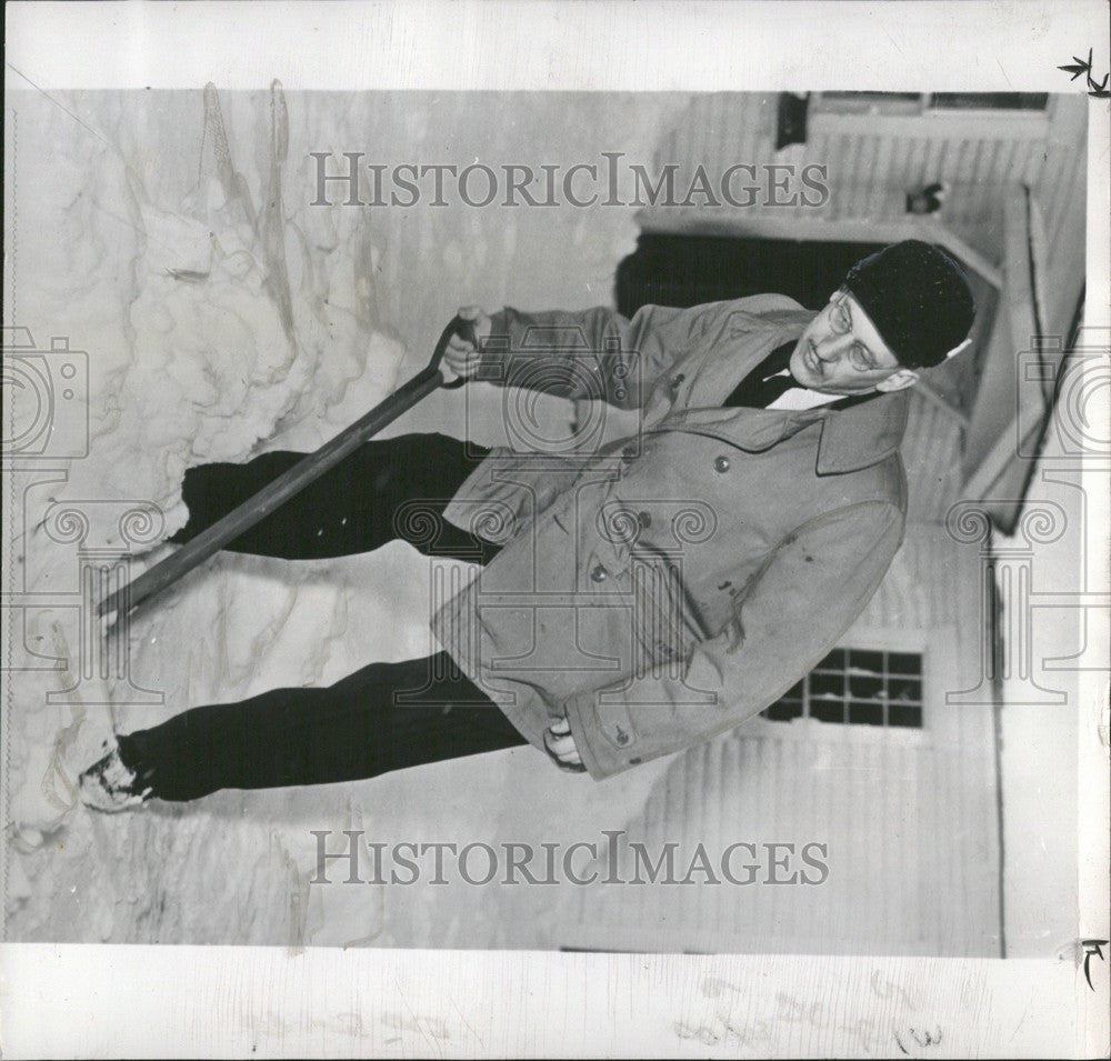 1950 Press Photo Herman N Sander  Mercy Doctor - Historic Images