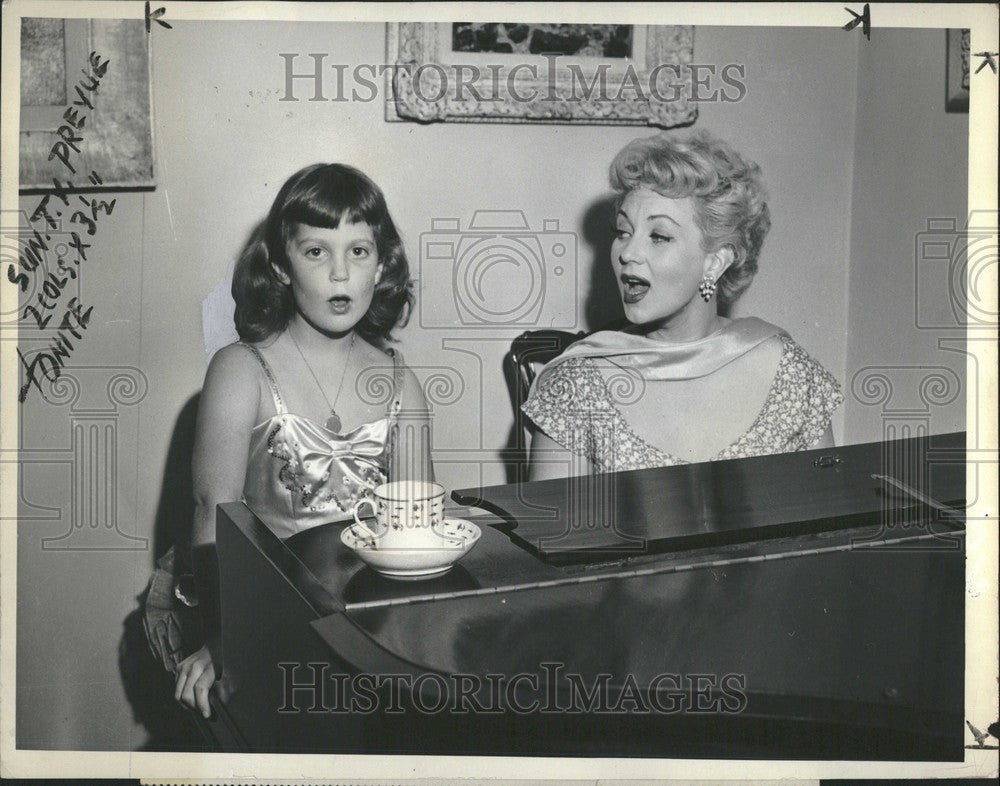 1954 Press Photo Ann Sothern and daughter Patricia - Historic Images