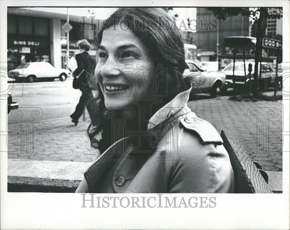 1977 Press Photo Harriet Sobol Children&#39;s Books Author - Historic Images