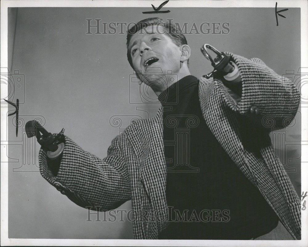 1952 Press Photo Sandy Solo - Historic Images