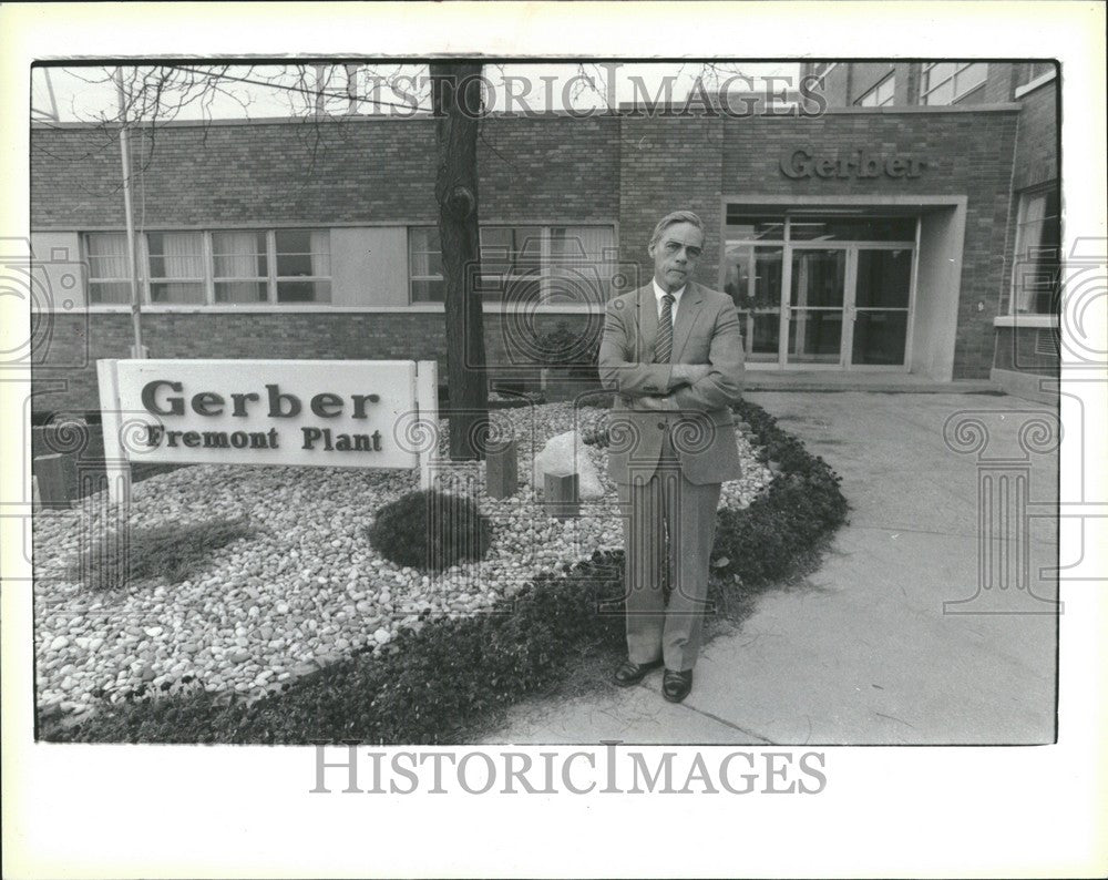 1984 Press Photo John Whitlock director Gerber - Historic Images