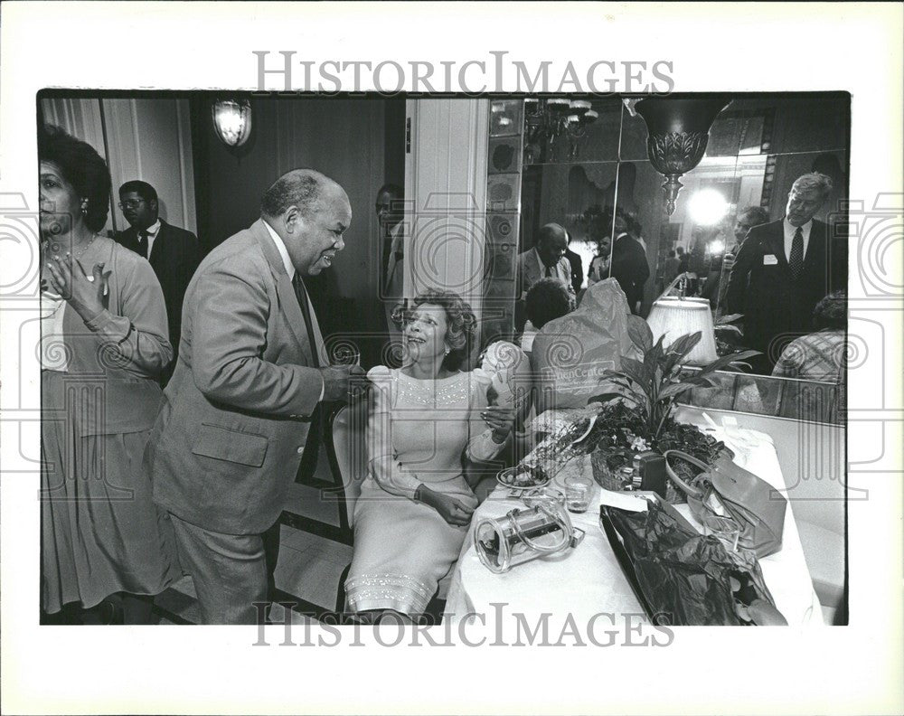 1985 Press Photo Joyce Garrett Detroit Athletic Club - Historic Images