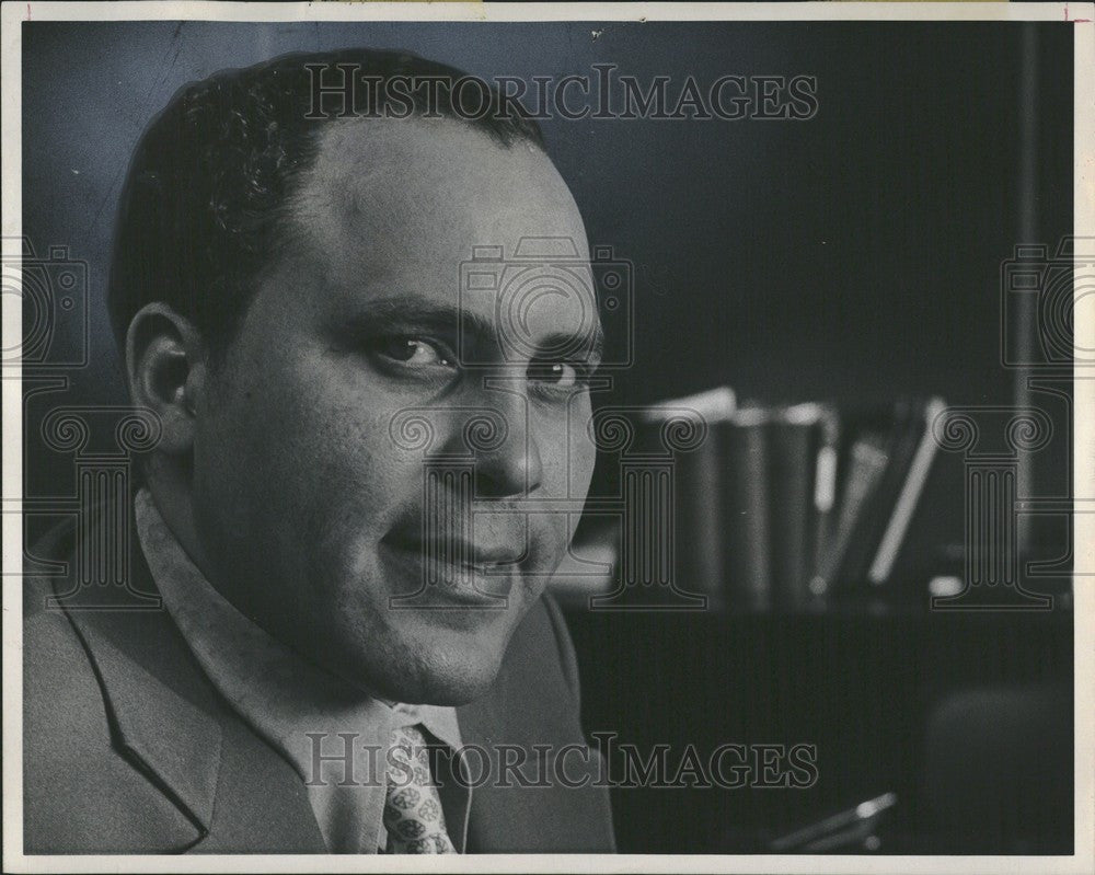 1971 Press Photo Gary White The White Association - Historic Images