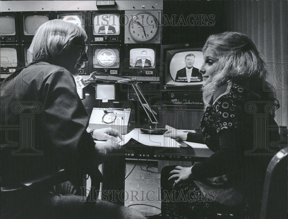 1971 Press Photo Ron Pearson Show Director - Historic Images