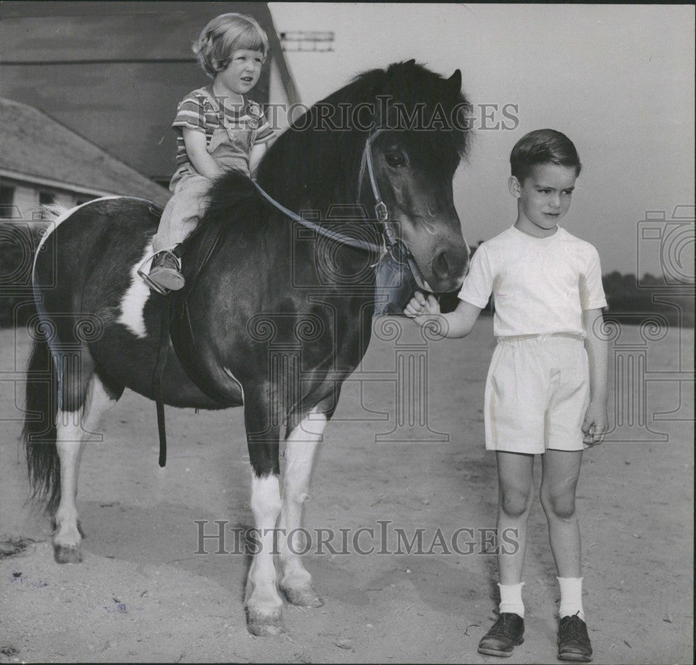 1948 Press Photo Susie Fisher Ted McManus - Historic Images