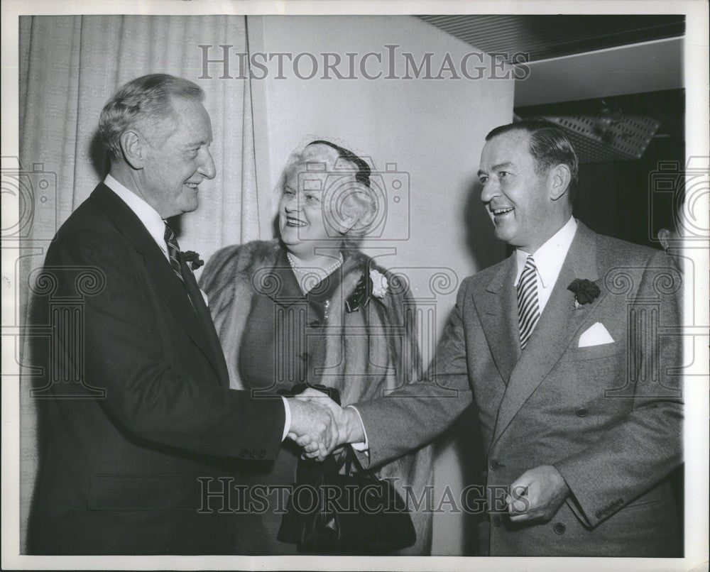 1954 Press Photo harlow curtice harold fitzgerald - Historic Images