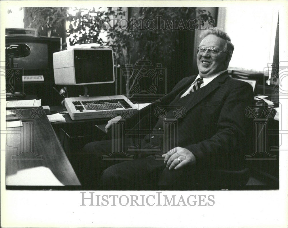 1985 Press Photo Leon Wesolowski - Historic Images