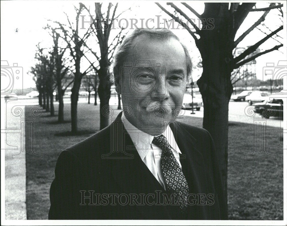 1989 Press Photo Edwin Wesely lawyer - Historic Images