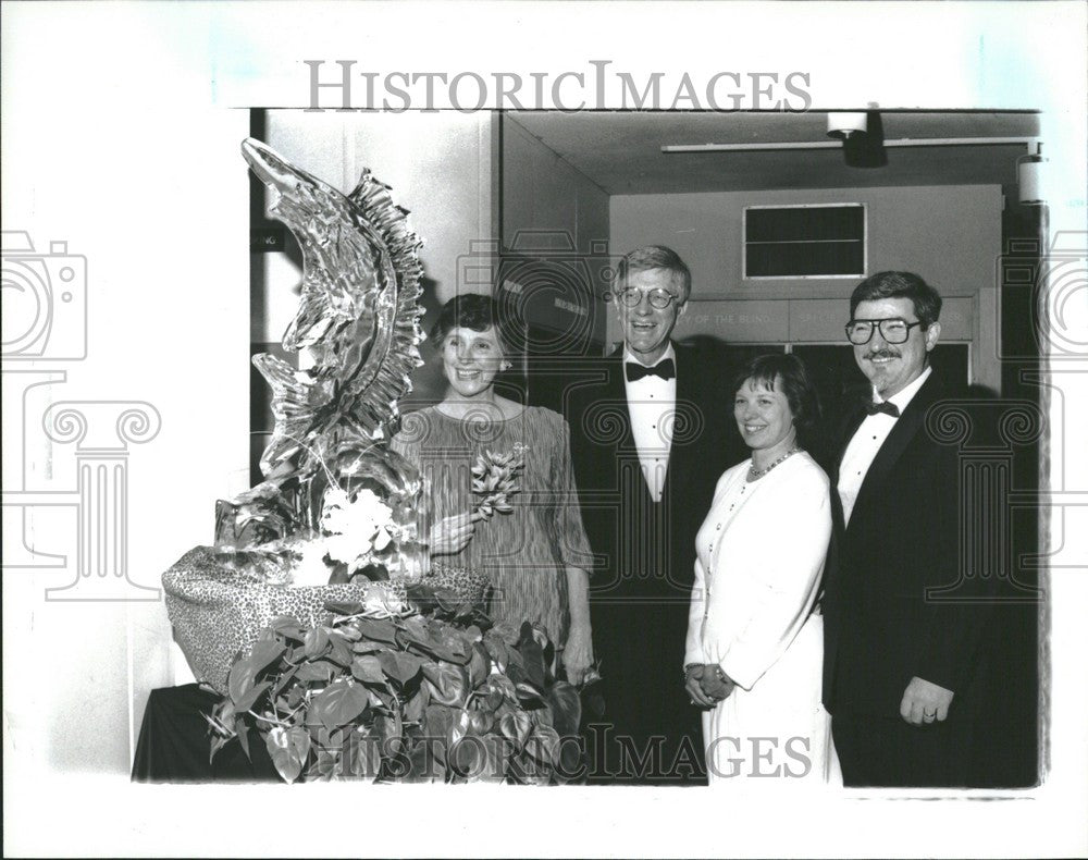 1991 Press Photo Dr. Robert West Director CIS - Historic Images