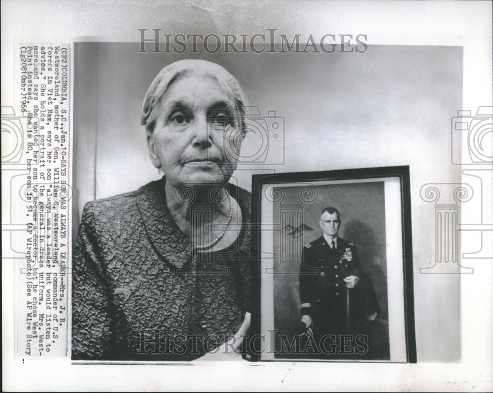 1966 Press Photo Mrs.J.R.Westmoreland,mother of Gen.WIL - Historic Images