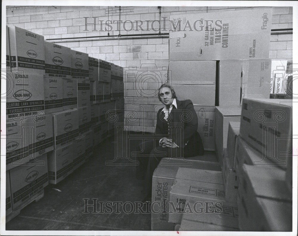 1977 Press Photo Steven West business author - Historic Images