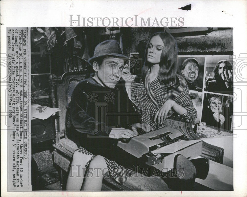 1967 Press Photo Michael Dunn actor Big Boy Now Hartman - Historic Images