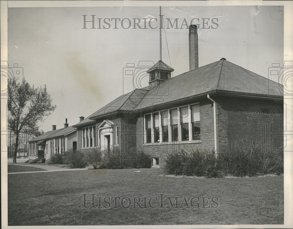 1945 Press Photo Detroit School Turner Parent Complaint - Historic Images