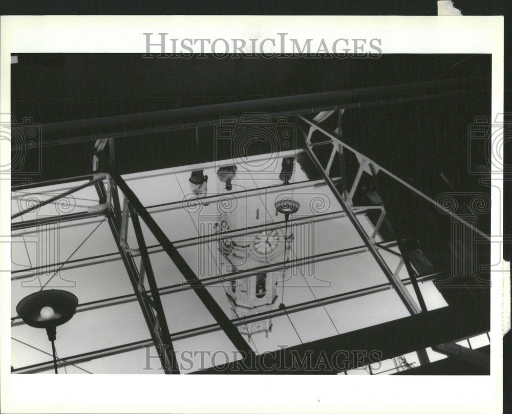 1982 Press Photo University Detroit Engineering Lab - Historic Images