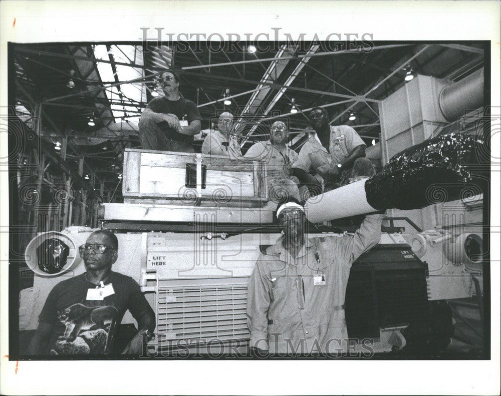 1991 Press Photo Detroit Arsenal Tank Plant - Historic Images